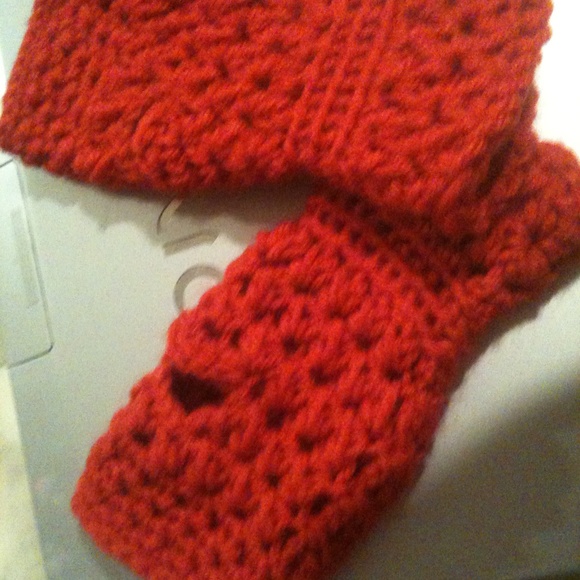 Fingerless Mittens - Picture 3 of 8